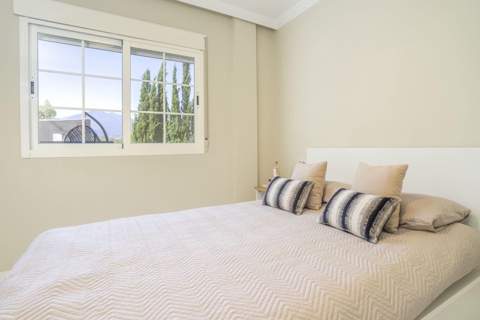 2 bedroom Apartment for sale in Nueva Andalucia with pool - € 499,950 (Ref: 9208200)