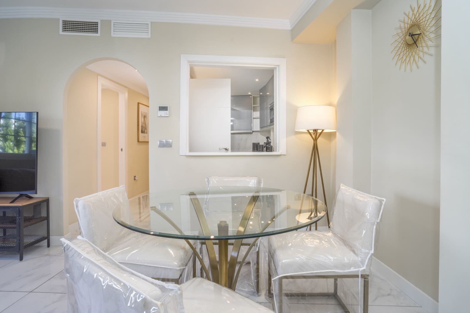 2 bedroom Apartment for sale in Nueva Andalucia with pool - € 499,950 (Ref: 9208200)