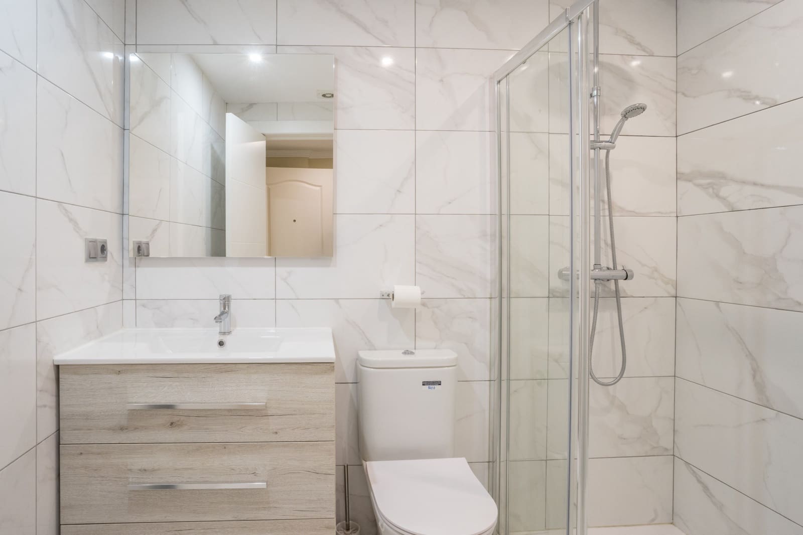 2 bedroom Apartment for sale in Nueva Andalucia with pool - € 499,950 (Ref: 9208200)