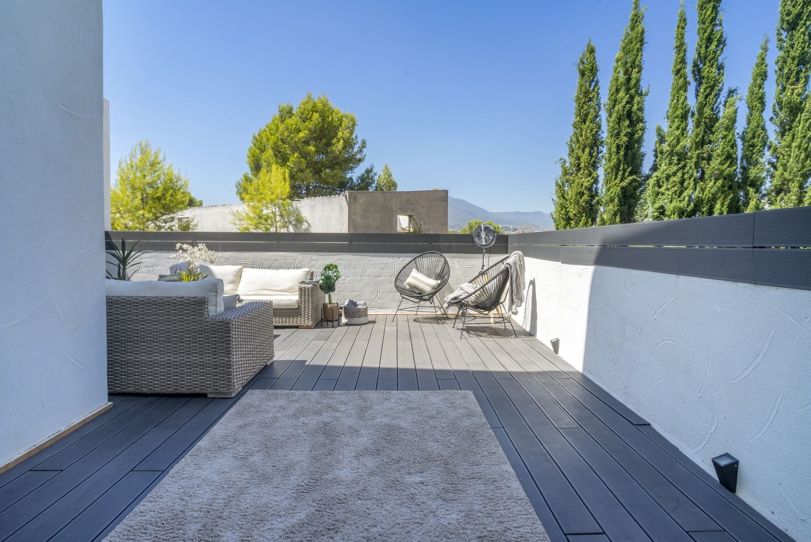 2 bedroom Apartment for sale in Nueva Andalucia with pool - € 499,950 (Ref: 9208200)