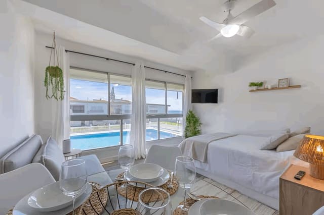 1 bedroom Studio for rent in Chullera, Manilva with pool garage - € 900 (Ref: 9239732)