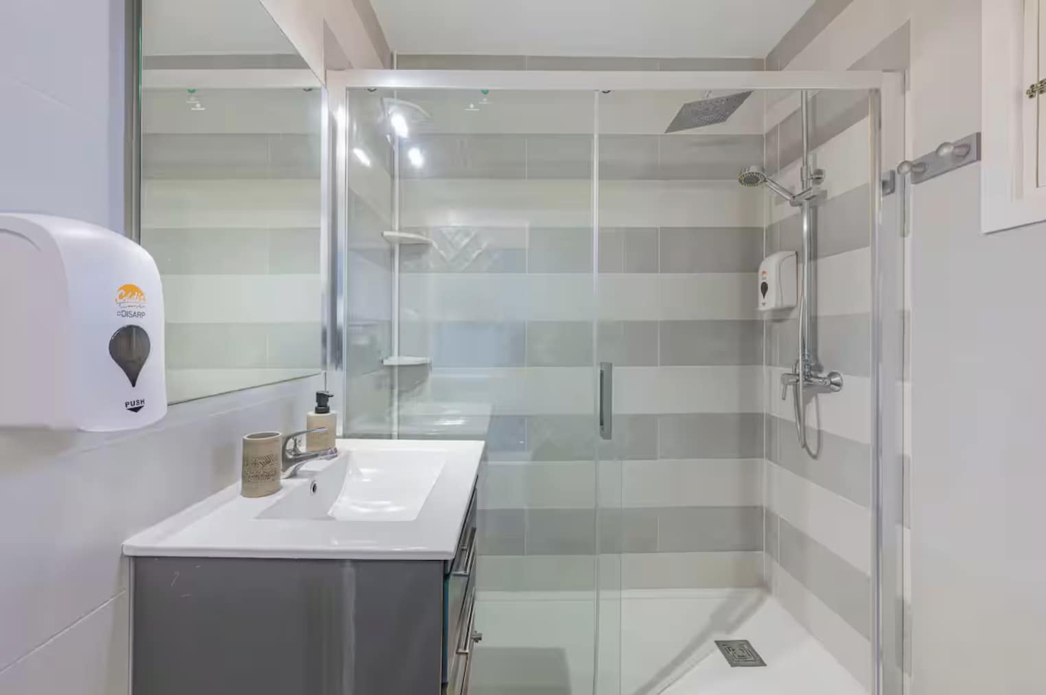 1 soveværelse Studio til leje i Manilva med swimmingpool garage - € 900 (Ref: 9239732)