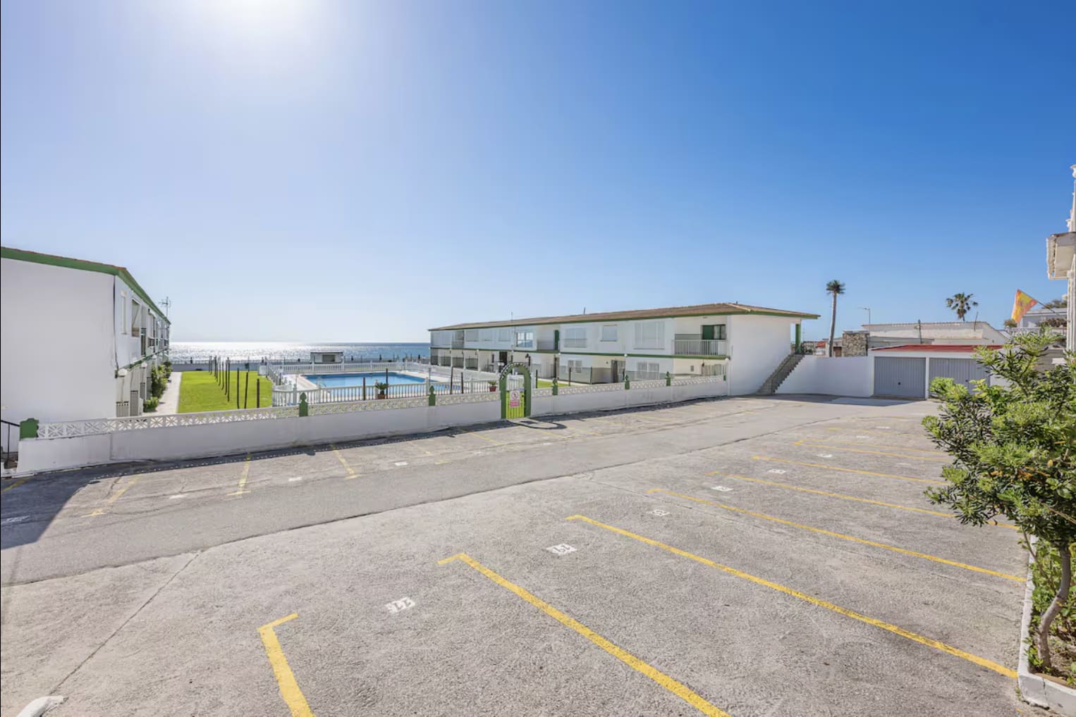 1 soveværelse Studio til leje i Manilva med swimmingpool garage - € 900 (Ref: 9239732)