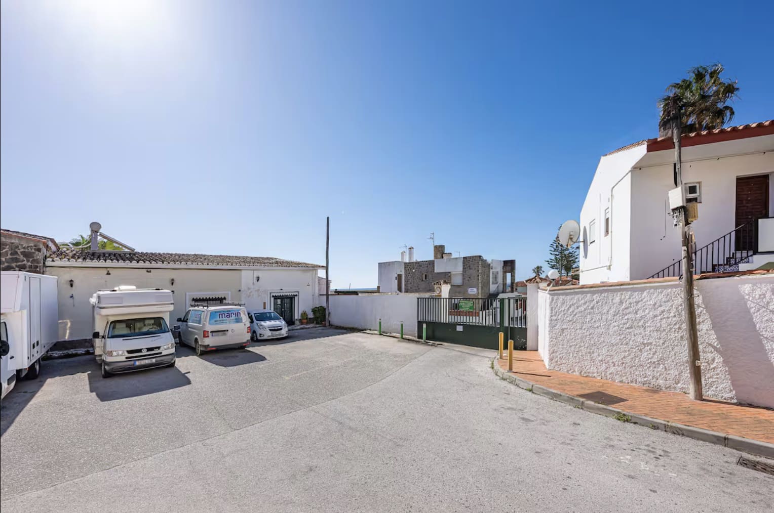 1 soveværelse Studio til leje i Manilva med swimmingpool garage - € 900 (Ref: 9239732)