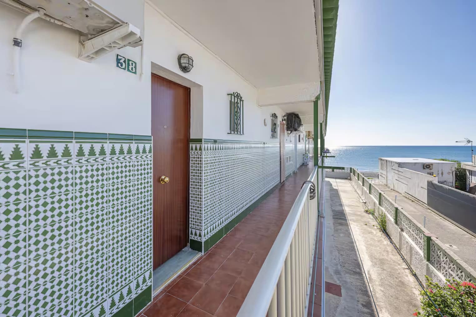 1 soveværelse Studio til leje i Manilva med swimmingpool garage - € 900 (Ref: 9239732)