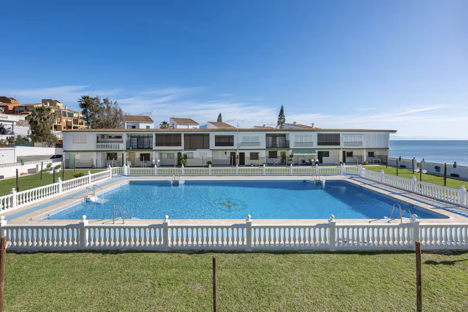 1 soveværelse Studio til leje i Manilva med swimmingpool garage - € 900 (Ref: 9239732)