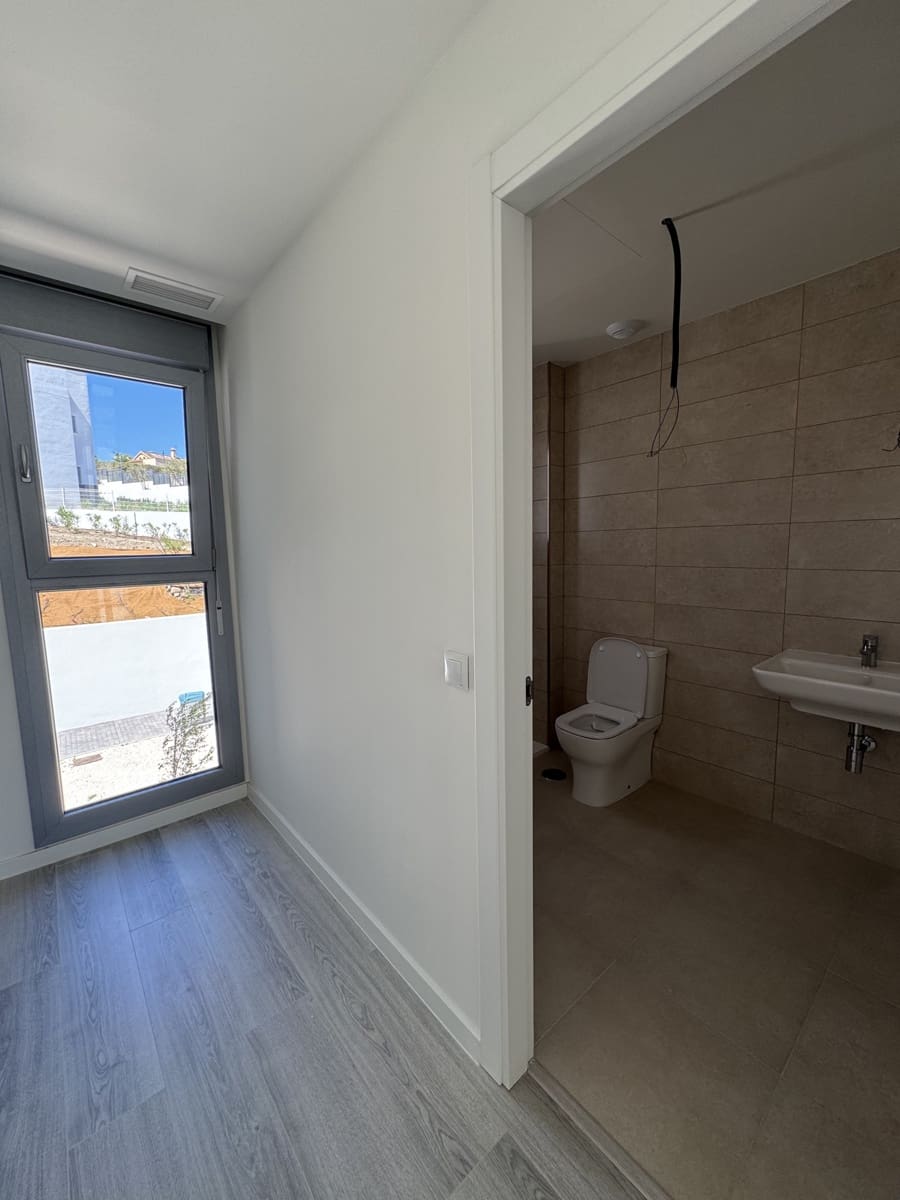 2 quarto Apartamento para venda em Estepona com piscina garagem - 415 000 € (Ref: 9242970)