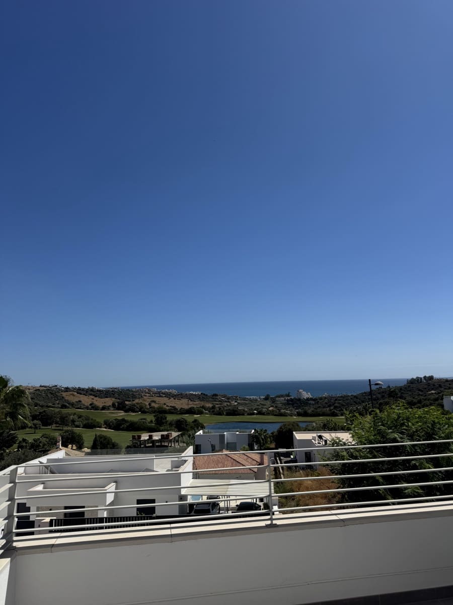 2 quarto Apartamento para venda em Estepona com piscina garagem - 415 000 € (Ref: 9242970)