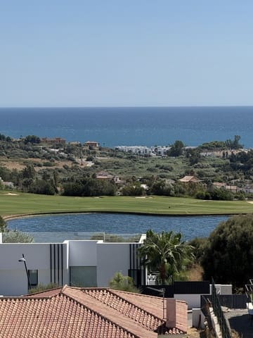 2 quarto Apartamento para venda em Estepona com piscina garagem - 415 000 € (Ref: 9242970)