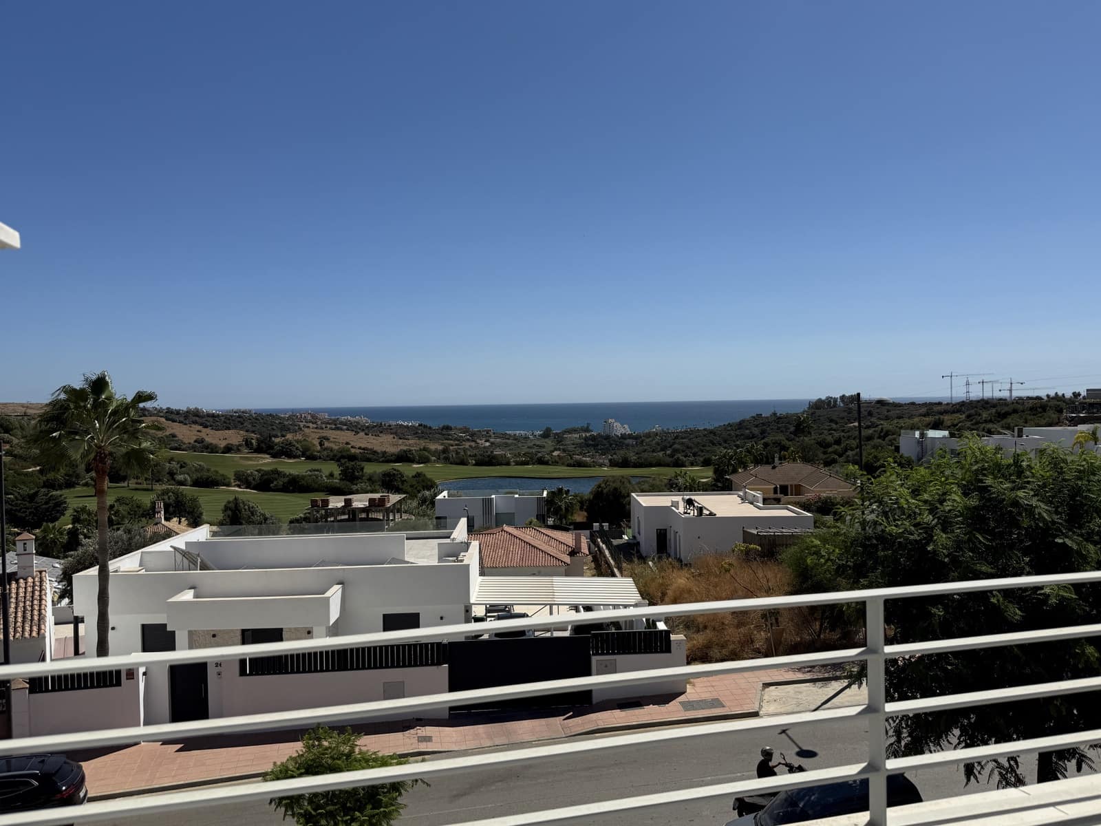 2 quarto Apartamento para venda em Estepona com piscina garagem - 415 000 € (Ref: 9242970)