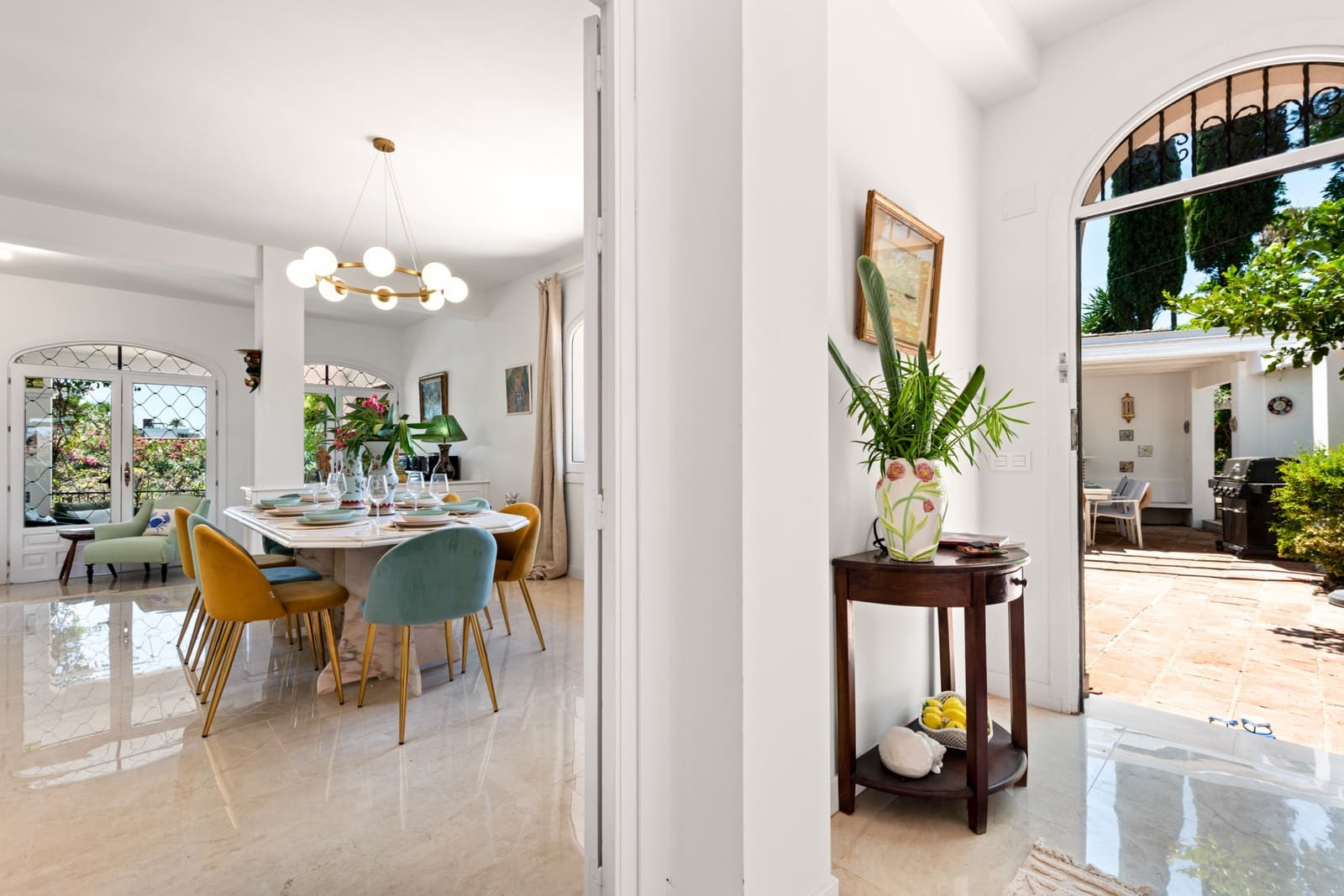 4 quarto Moradia para arrendamento para férias em Nueva Andalucia com piscina Garagem - 3 150 € (Ref: 9262393)