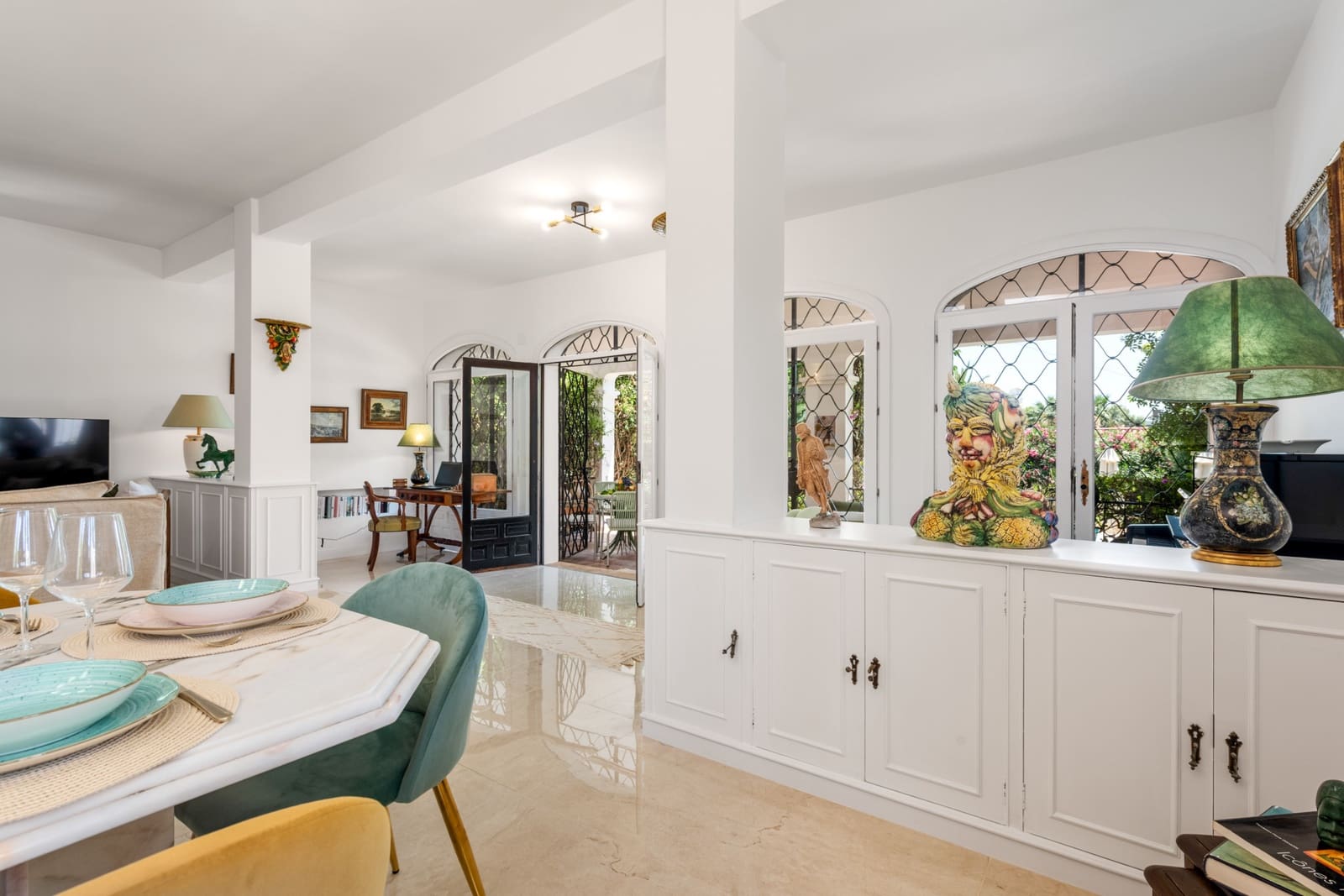 4 quarto Moradia para arrendamento para férias em Nueva Andalucia com piscina Garagem - 3 150 € (Ref: 9262393)