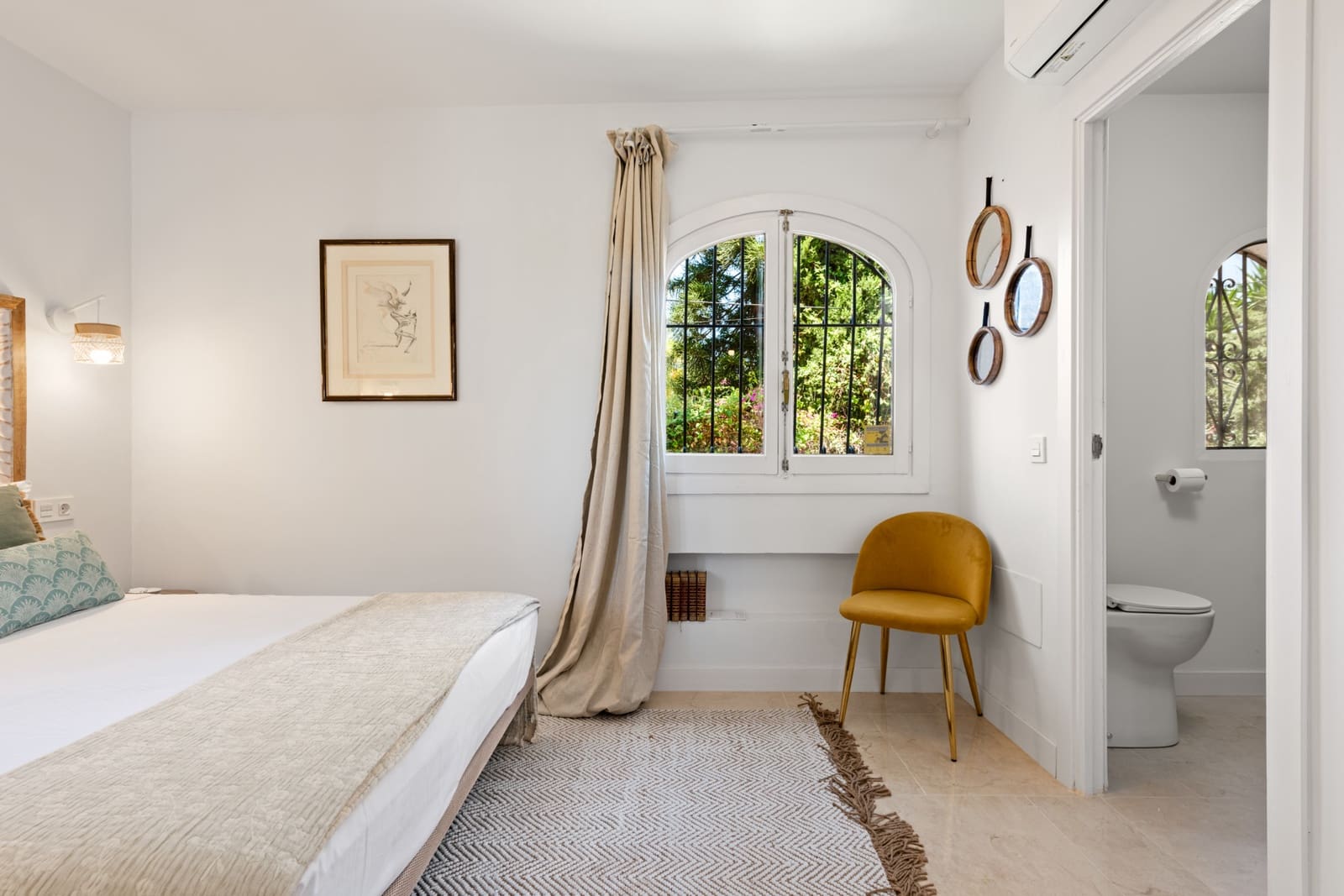 4 quarto Moradia para arrendamento para férias em Nueva Andalucia com piscina Garagem - 3 150 € (Ref: 9262393)