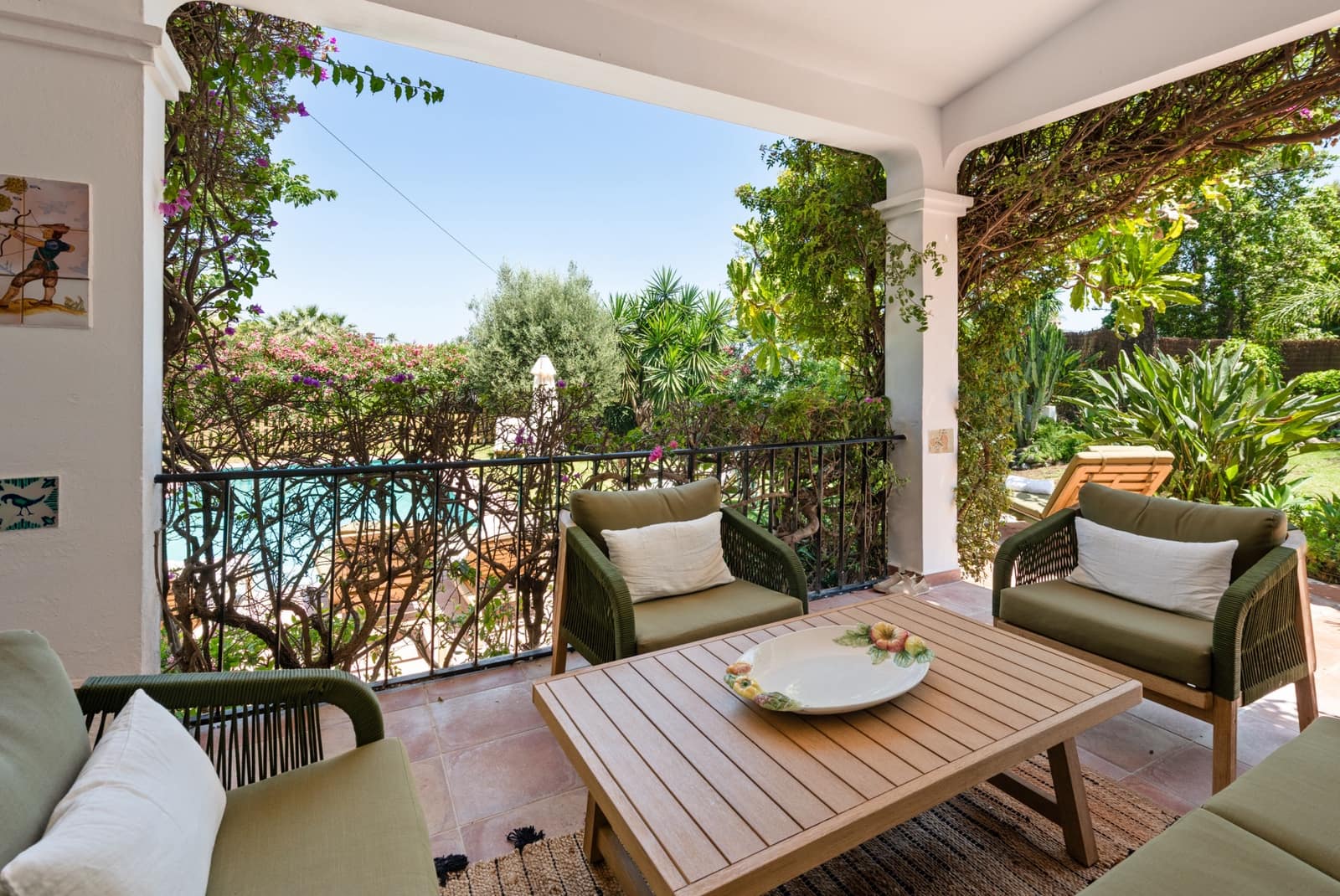 4 quarto Moradia para arrendamento para férias em Nueva Andalucia com piscina Garagem - 3 150 € (Ref: 9262393)