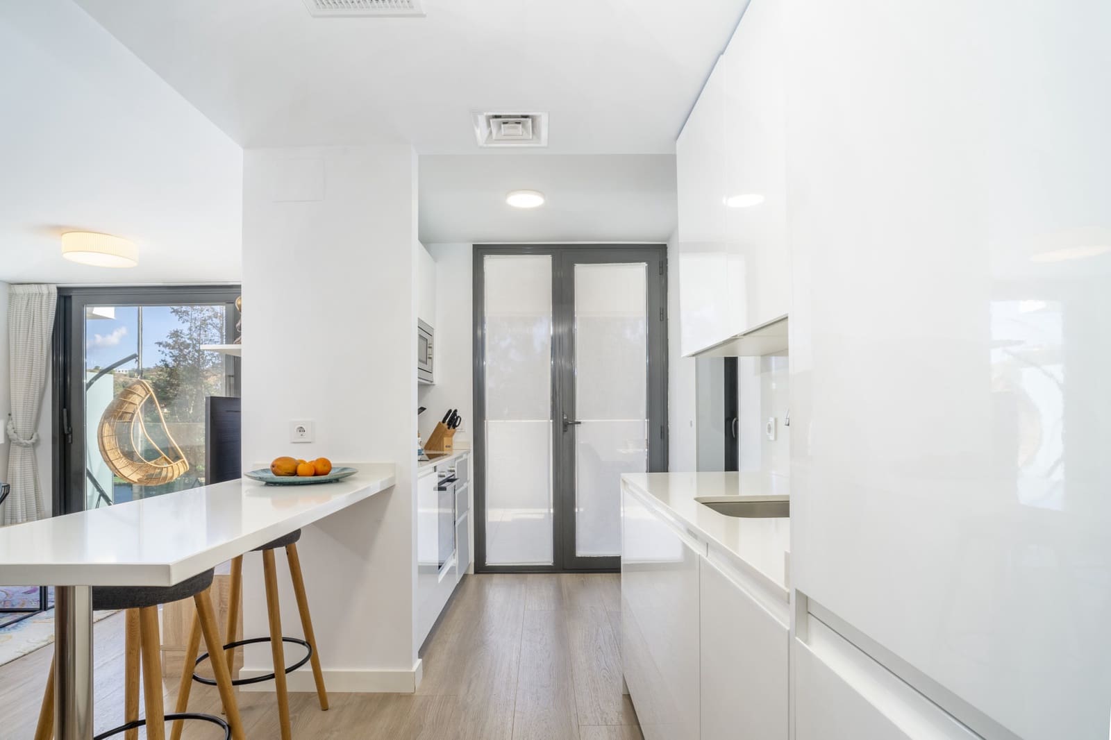 Apartamento de 3 habitaciones en Mijas Costa en venta con piscina garaje - 615.000 € (Ref: 9371882)