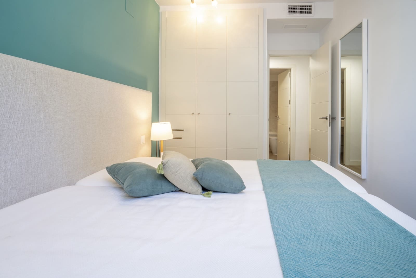 Apartamento de 3 habitaciones en Mijas Costa en venta con piscina garaje - 615.000 € (Ref: 9371882)