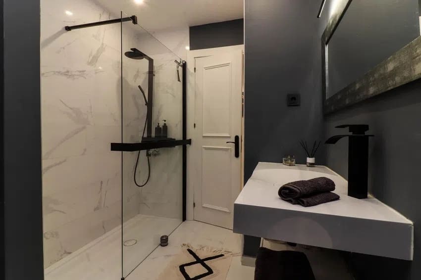 2 quarto Apartamento para arrendamento para férias em Marbella com piscina Garagem - 625 € (Ref: 9375046)