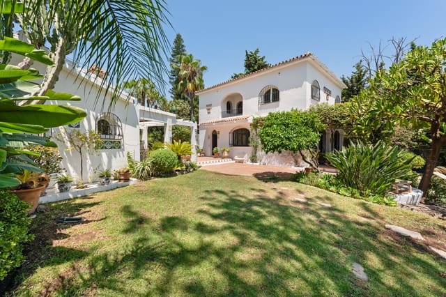 4 Zimmer Villa zu vermieten in Nueva Andalucía Centro, Marbella mit Pool Garage - 6.500 € (Ref: 9385238)