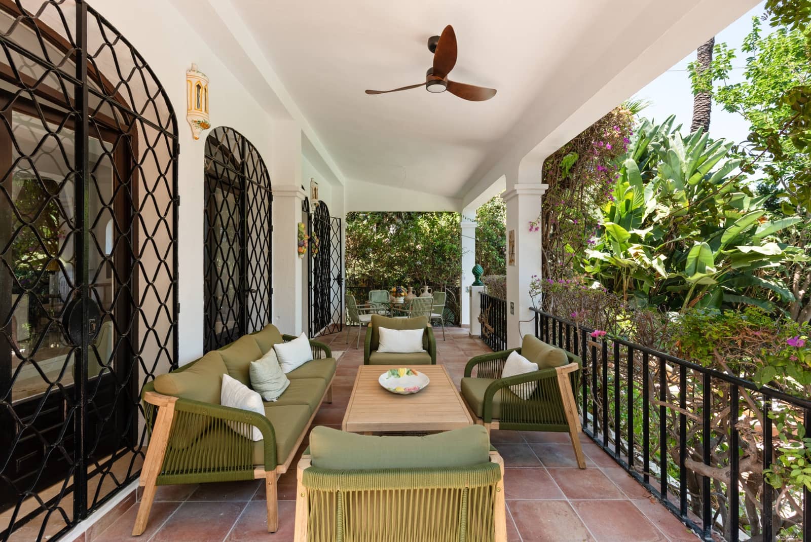 4 bedroom Villa for rent in Nueva Andalucia with pool garage - € 6,500 (Ref: 9385238)