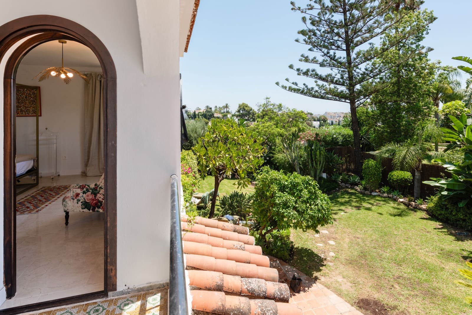 4 bedroom Villa for rent in Nueva Andalucia with pool garage - € 6,500 (Ref: 9385238)