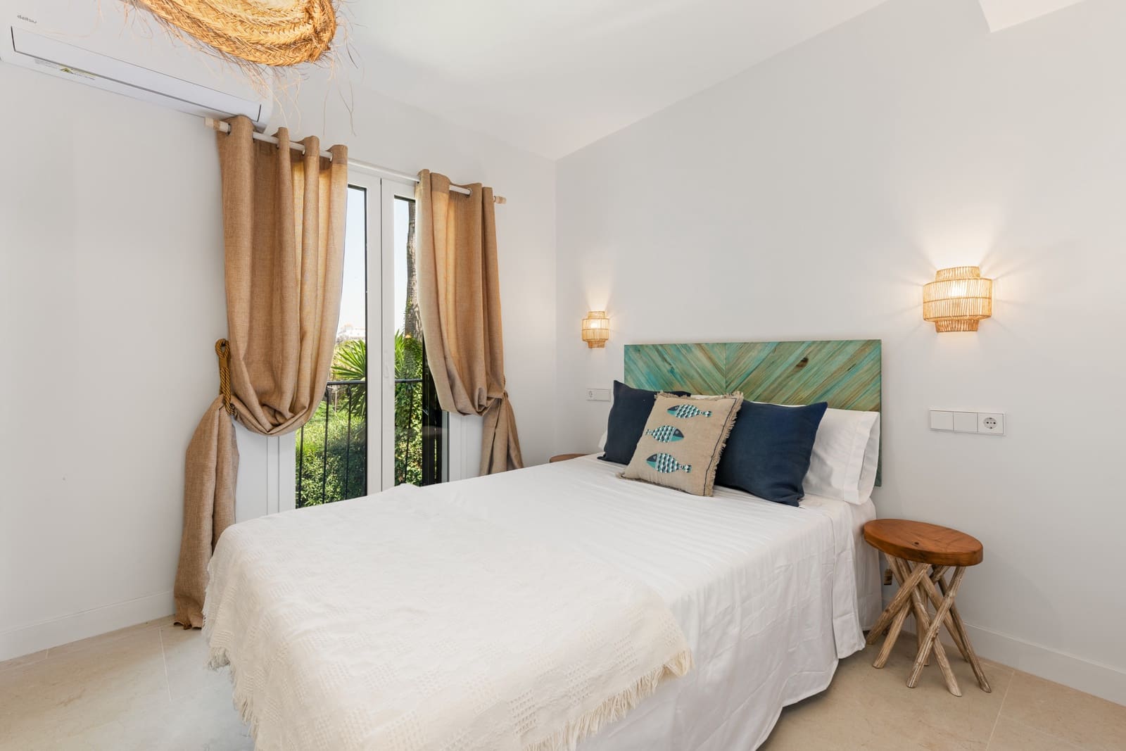 2 camera da letto Villa da affittare in Nueva Andalucia con piscina garage - 4.500 € (Rif: 9533374)