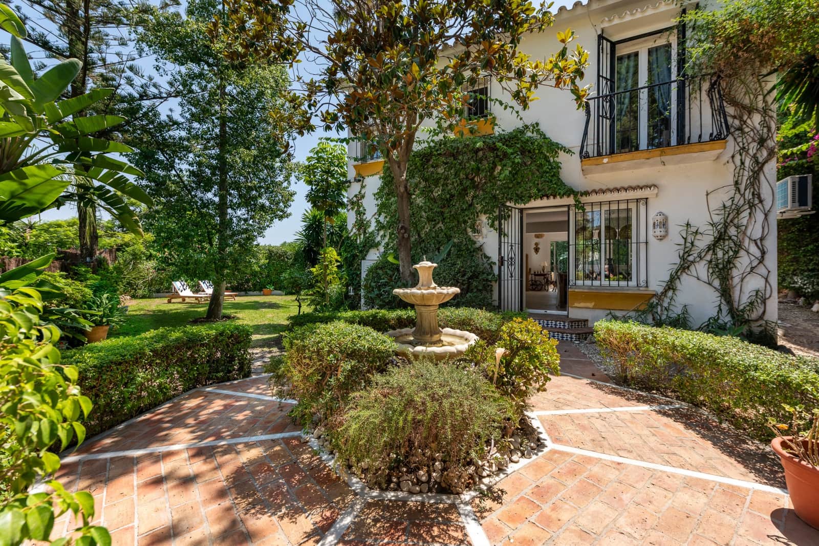 2 camera da letto Villa da affittare in Nueva Andalucia con piscina garage - 4.500 € (Rif: 9533374)