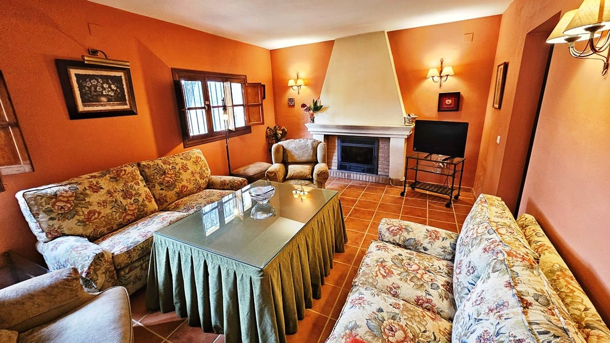 6 sypialnia Finka/Dom wiejski na sprzedaż w Cortegana z basenem - 320 000 € (Ref: 8191467)