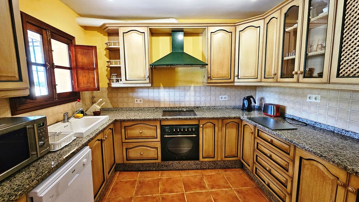 6 sypialnia Finka/Dom wiejski na sprzedaż w Cortegana z basenem - 320 000 € (Ref: 8191467)