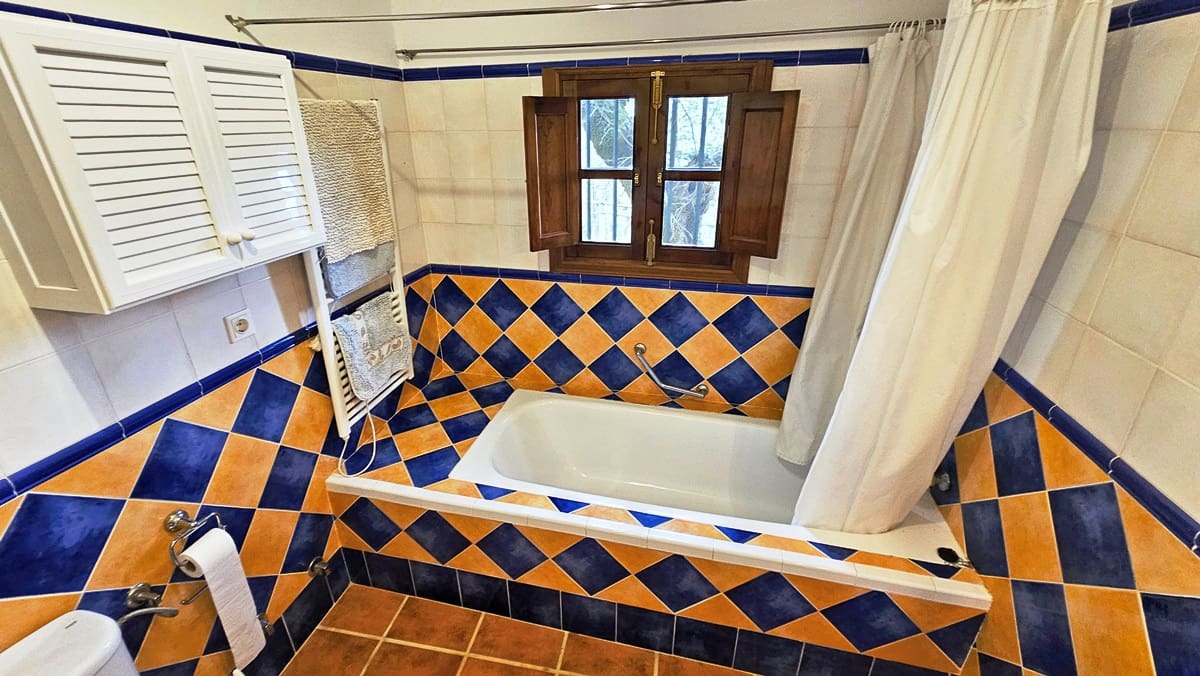 6 sypialnia Finka/Dom wiejski na sprzedaż w Cortegana z basenem - 320 000 € (Ref: 8191467)