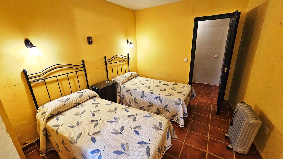 6 sypialnia Finka/Dom wiejski na sprzedaż w Cortegana z basenem - 320 000 € (Ref: 8191467)