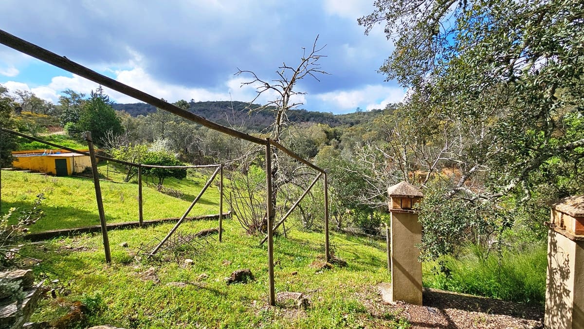 6 sypialnia Finka/Dom wiejski na sprzedaż w Cortegana z basenem - 320 000 € (Ref: 8191467)