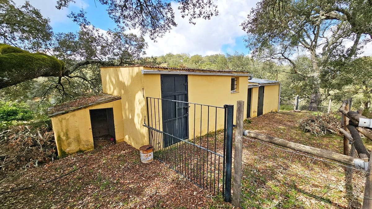 6 sypialnia Finka/Dom wiejski na sprzedaż w Cortegana z basenem - 320 000 € (Ref: 8191467)