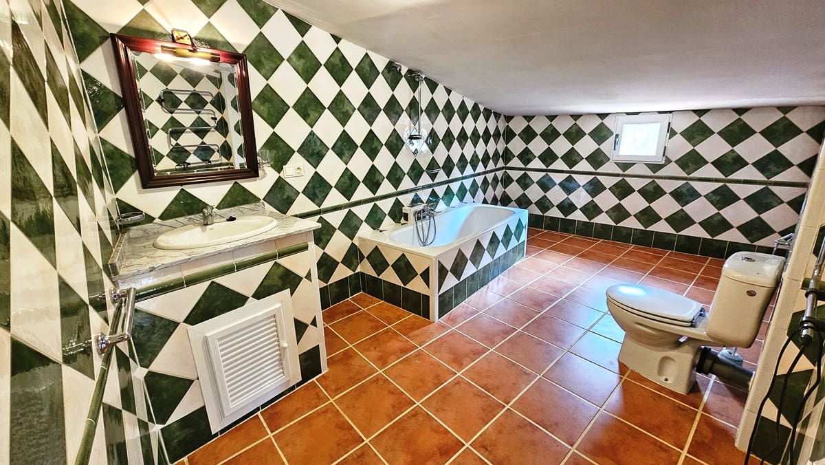 6 sypialnia Finka/Dom wiejski na sprzedaż w Cortegana z basenem - 320 000 € (Ref: 8191467)