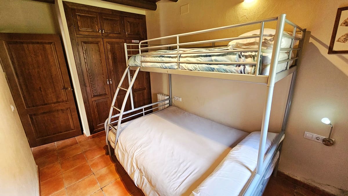 4 soveværelse Finca/Landehus til salg i Galaroza med swimmingpool - € 675.000 (Ref: 8191472)