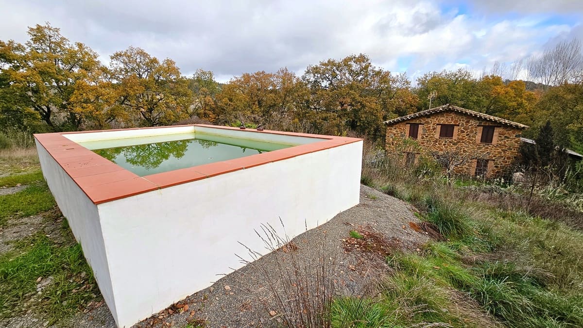 4 soveværelse Finca/Landehus til salg i Galaroza med swimmingpool - € 675.000 (Ref: 8191472)