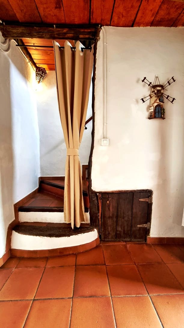 3 soveværelse Byhus til salg i Alajar med swimmingpool - € 235.000 (Ref: 8191616)