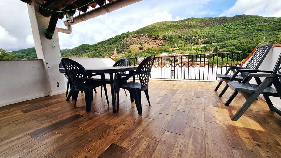 3 soveværelse Byhus til salg i Alajar med swimmingpool - € 235.000 (Ref: 8191616)