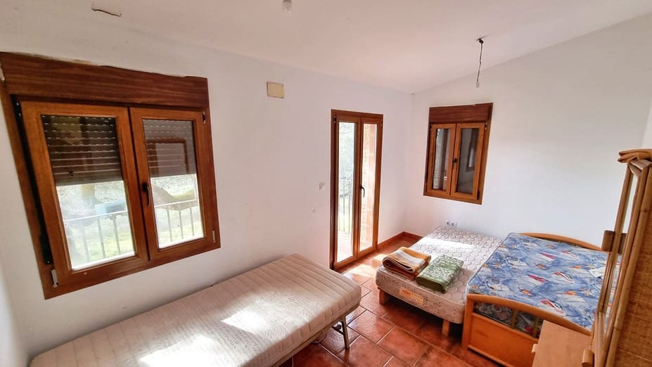 6 bedroom Finca/Country House for sale in Aracena - € 480,000 (Ref: 8191617)