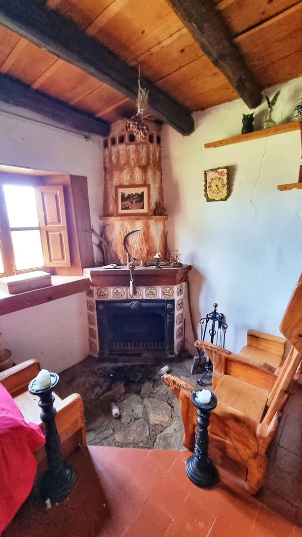 6 bedroom Finca/Country House for sale in Aracena - € 480,000 (Ref: 8191617)