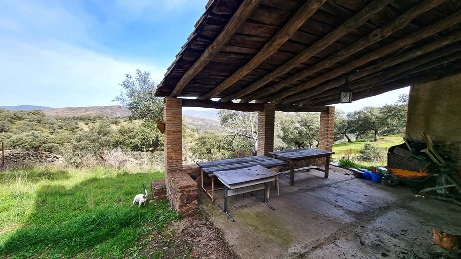 6 bedroom Finca/Country House for sale in Aracena - € 480,000 (Ref: 8191617)