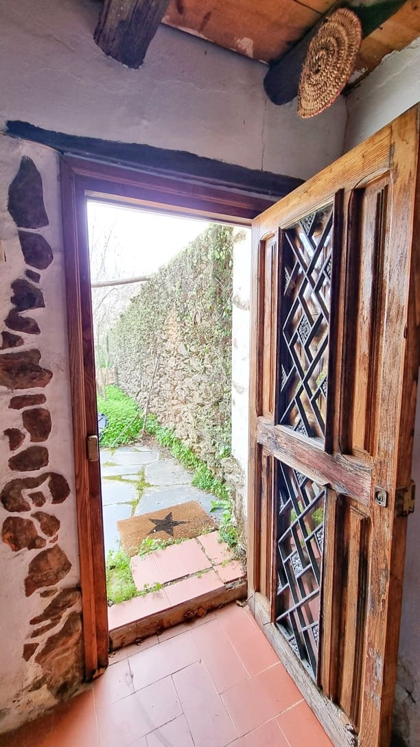 6 bedroom Finca/Country House for sale in Aracena - € 480,000 (Ref: 8191617)