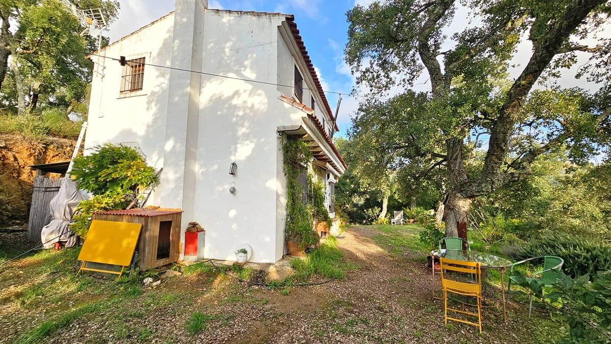 2 soveværelse Finca/Landehus til salg i Castano del Robledo med swimmingpool - € 255.000 (Ref: 8632953)