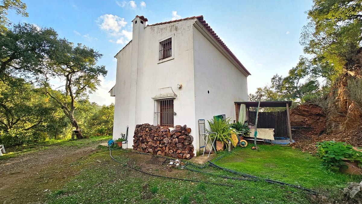 2 soveværelse Finca/Landehus til salg i Castano del Robledo med swimmingpool - € 255.000 (Ref: 8632953)