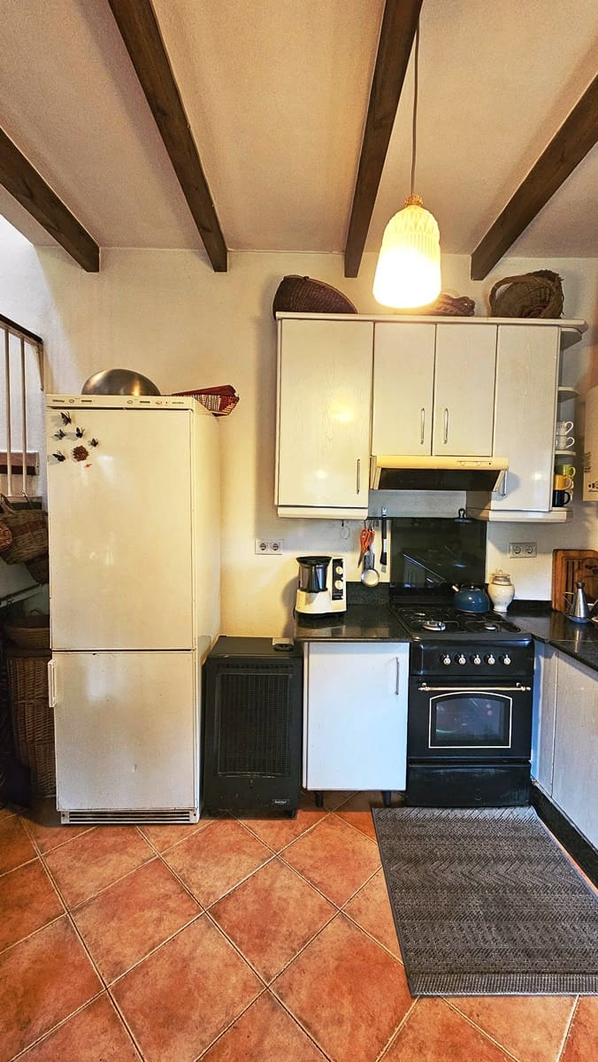 2 soveværelse Finca/Landehus til salg i Castano del Robledo med swimmingpool - € 255.000 (Ref: 8632953)