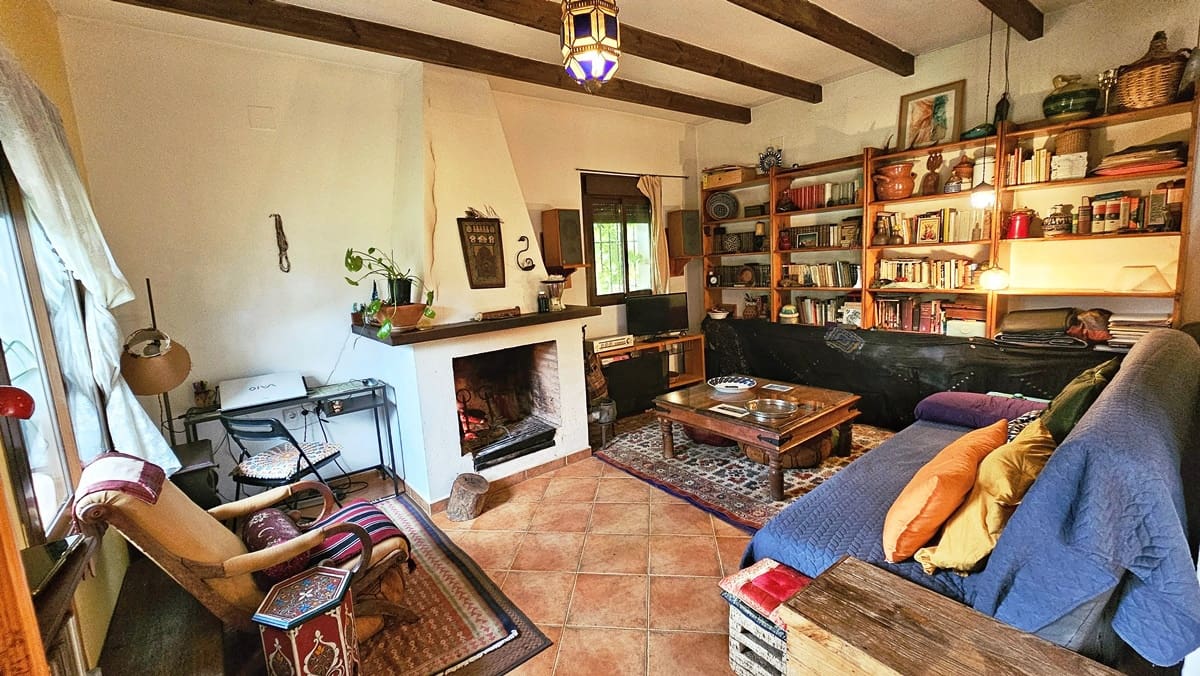 2 soveværelse Finca/Landehus til salg i Castano del Robledo med swimmingpool - € 255.000 (Ref: 8632953)