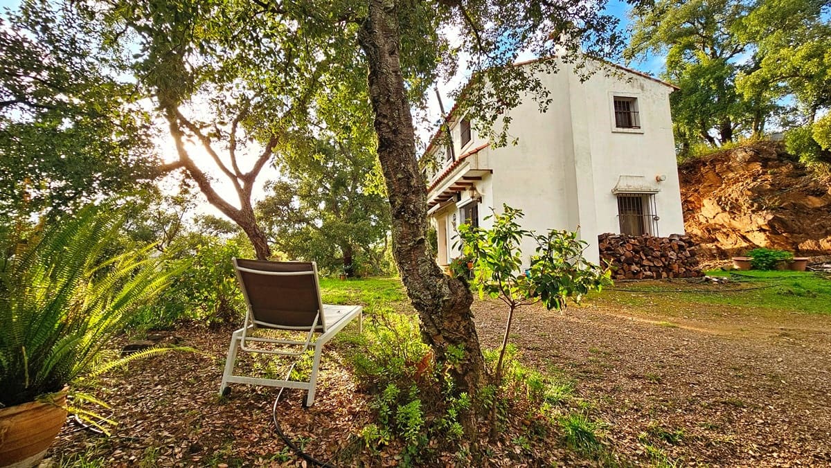 2 soveværelse Finca/Landehus til salg i Castano del Robledo med swimmingpool - € 255.000 (Ref: 8632953)