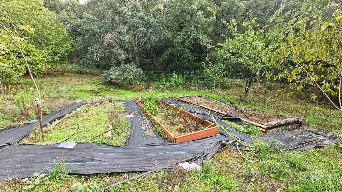 2 soveværelse Finca/Landehus til salg i Castano del Robledo med swimmingpool - € 255.000 (Ref: 8632953)