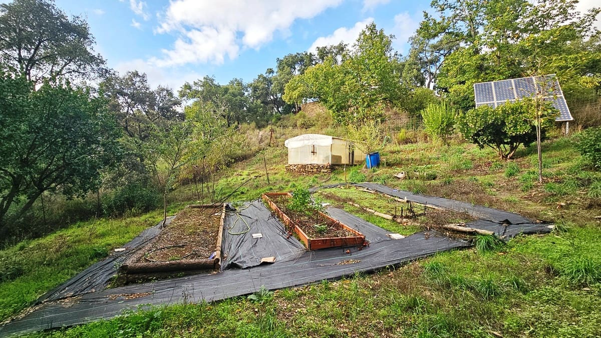 2 soveværelse Finca/Landehus til salg i Castano del Robledo med swimmingpool - € 255.000 (Ref: 8632953)