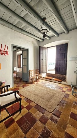 4 bedroom Townhouse for sale in Hinojales - € 189,000 (Ref: 8661384)