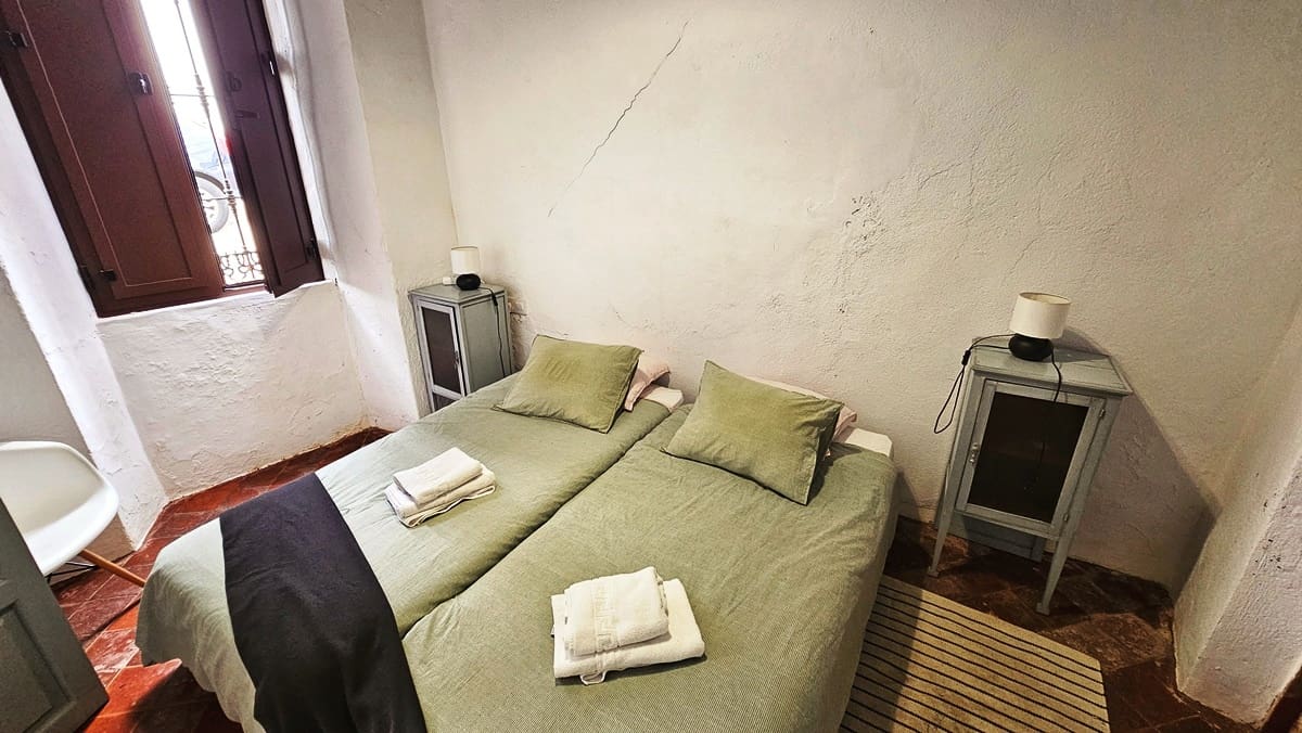 4 soveværelse Byhus til salg i Hinojales - € 189.000 (Ref: 8661384)